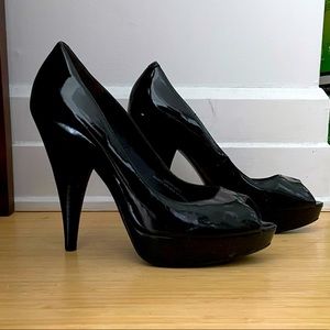 Via Spiga open toe patent leather heels